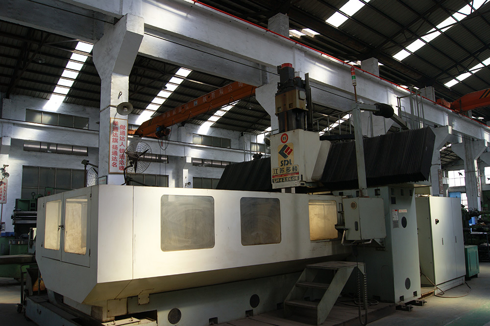 通達重工金加工車間01